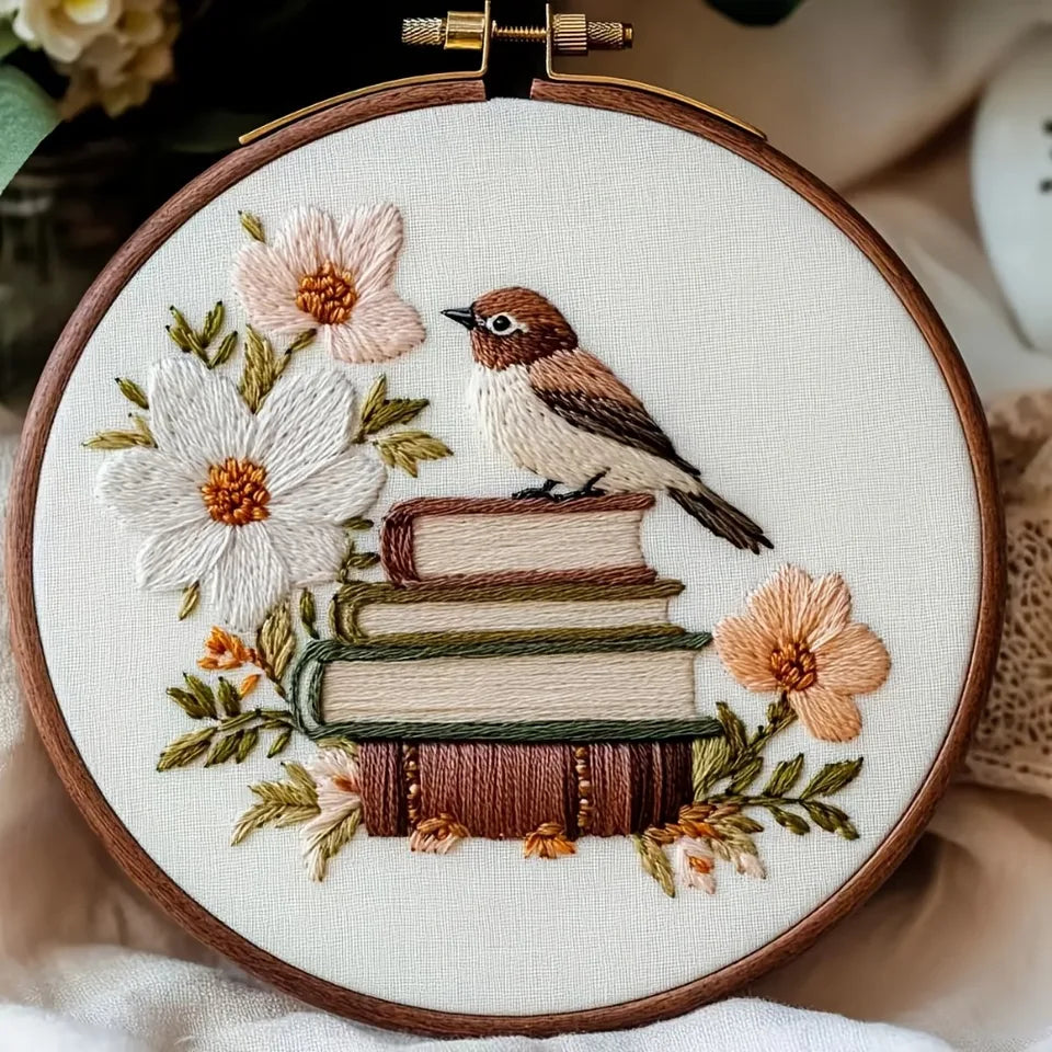 This set of books and the bird series design embroidery kit is suitable for adult beginners. It includes printed patterns, needl