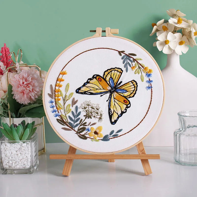 Butterfly Flower Wreath Home Decor Embroidery Kit with Thread, Stamped Pattern Cloth,Needles,DIY Crafter Gift for Christmas