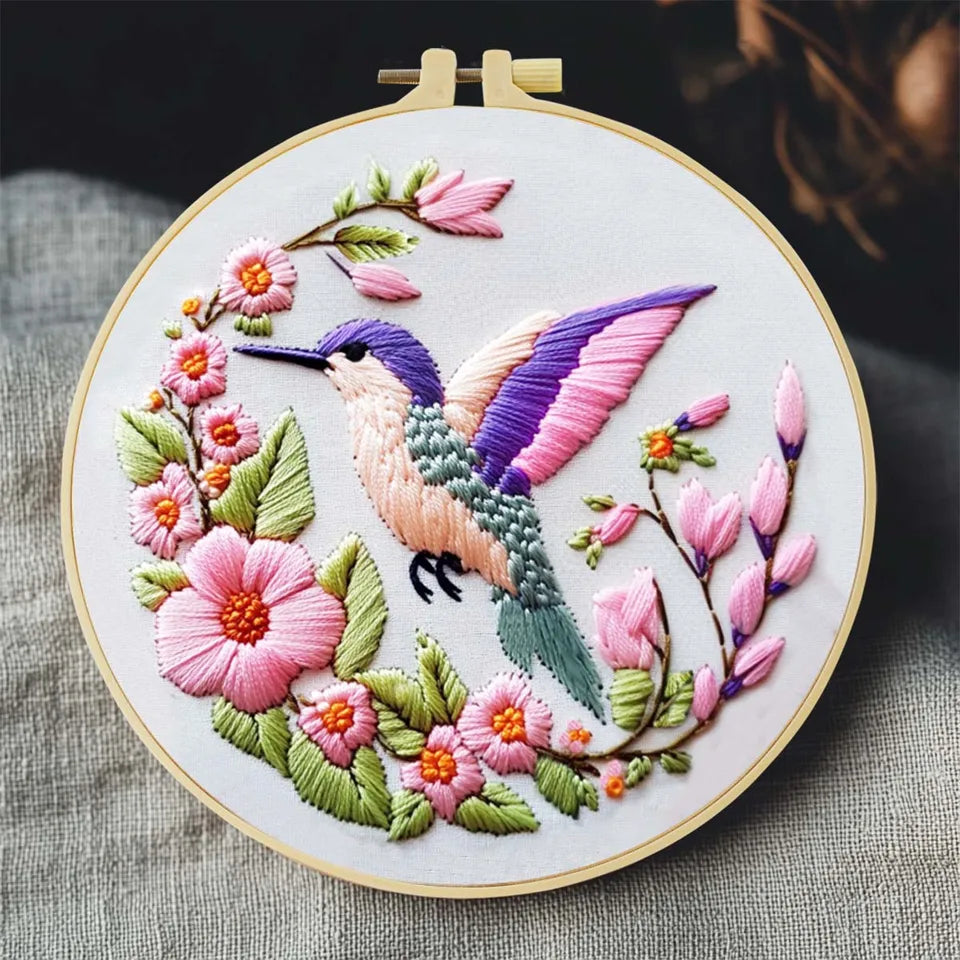【 1-Piece Set 】 Hummingbird themed Embroidery Kit 20x20cm | Adult Novice DIY Materials Includes Embroidery Cloth/Stretching/Ne