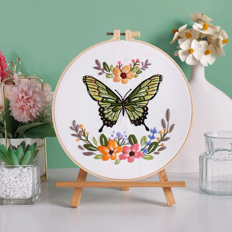 Butterfly Flower Wreath Home Decor Embroidery Kit with Thread, Stamped Pattern Cloth,Needles,DIY Crafter Gift for Christmas